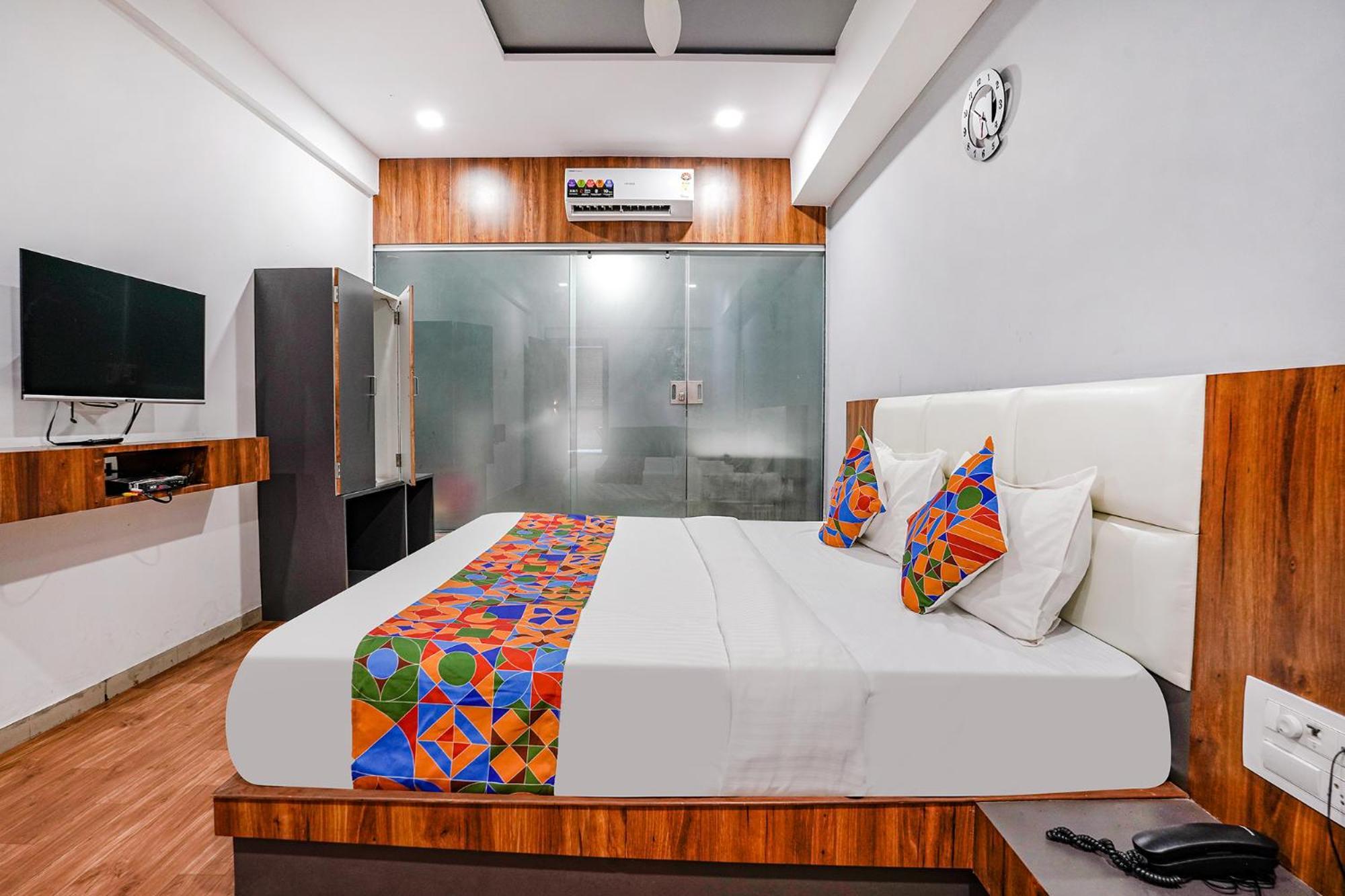 Fabhotel The Valentine - Udhna Road Сурат Экстерьер фото